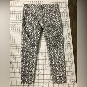 GAP 1969 Women’s Size 31R Grey Floral Legging Jeans